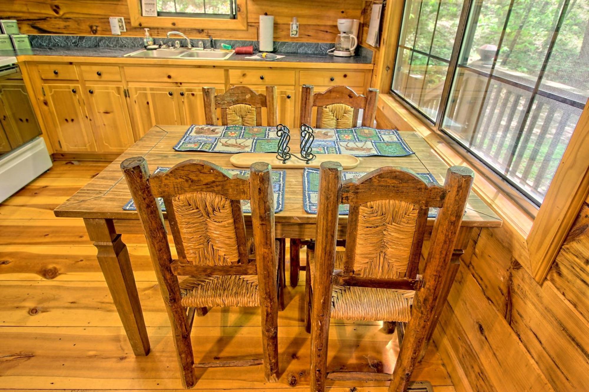 Tree Song Mountain Creek Cabin Ellijay Bagian luar foto